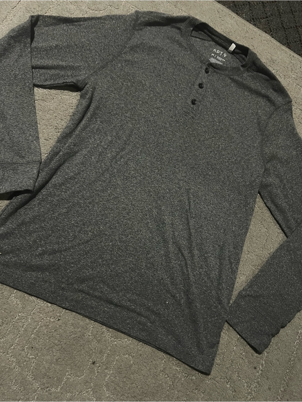 & Other Stories Men's Long-Sleeve Henley - Dark Gray